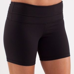 Lululemon groove shorts